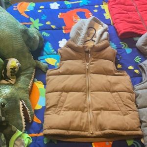 Tan puffer vest 5T from old navy